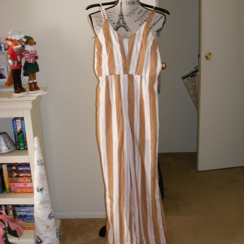 Privy Privately Privileged size medium beige white stripe sleeveless jumpsuit - Picture 3 of 11